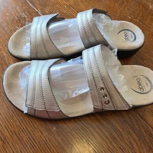 Abeo Womens Metallic Finish Slip On Sandals Size 9.5